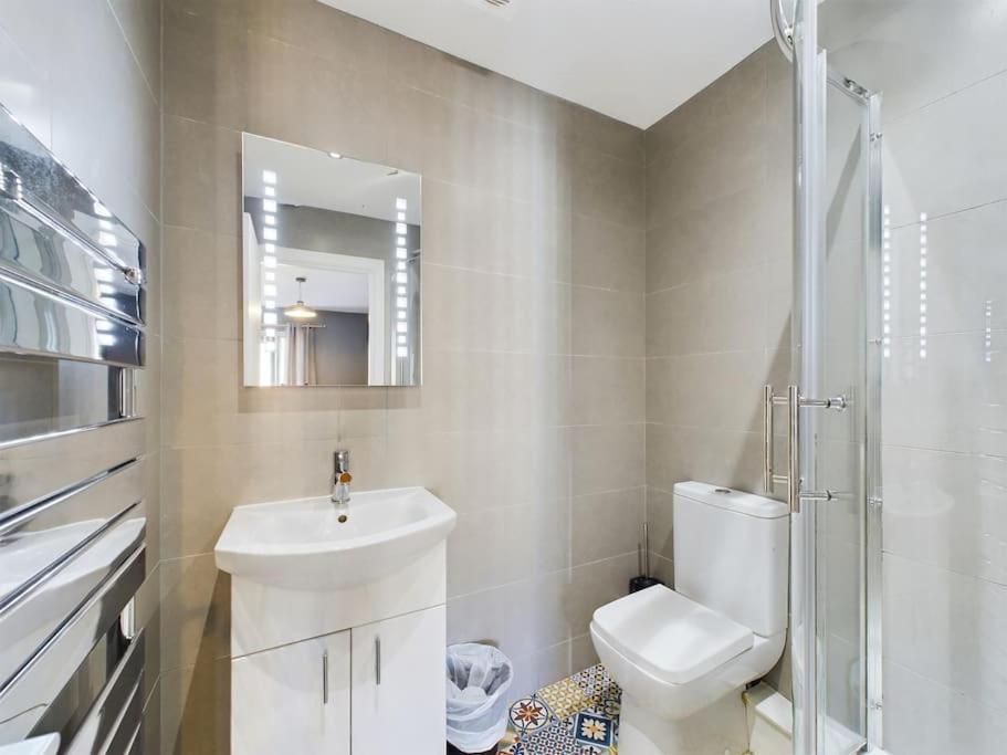 Donegall Sq Apt At City Gate, Belfast City Centre Exteriör bild