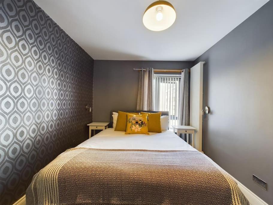 Donegall Sq Apt At City Gate, Belfast City Centre Exteriör bild