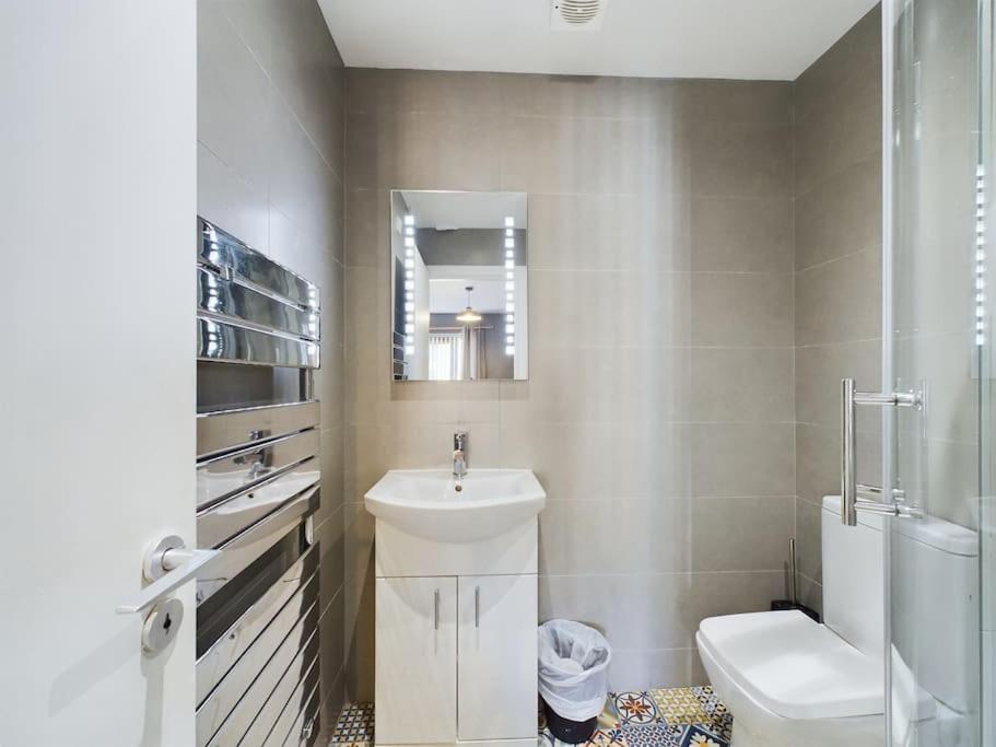 Donegall Sq Apt At City Gate, Belfast City Centre Exteriör bild